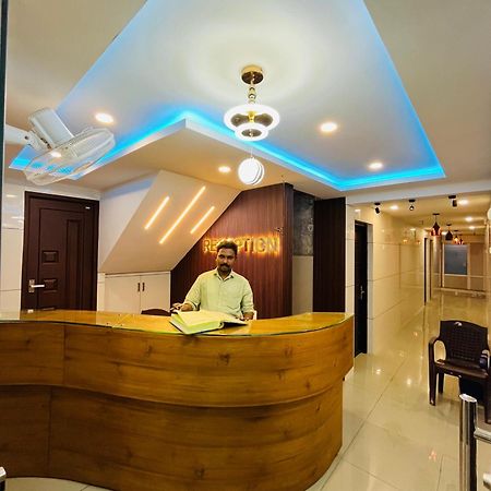 Priya Lodge Kozhikode Εξωτερικό φωτογραφία