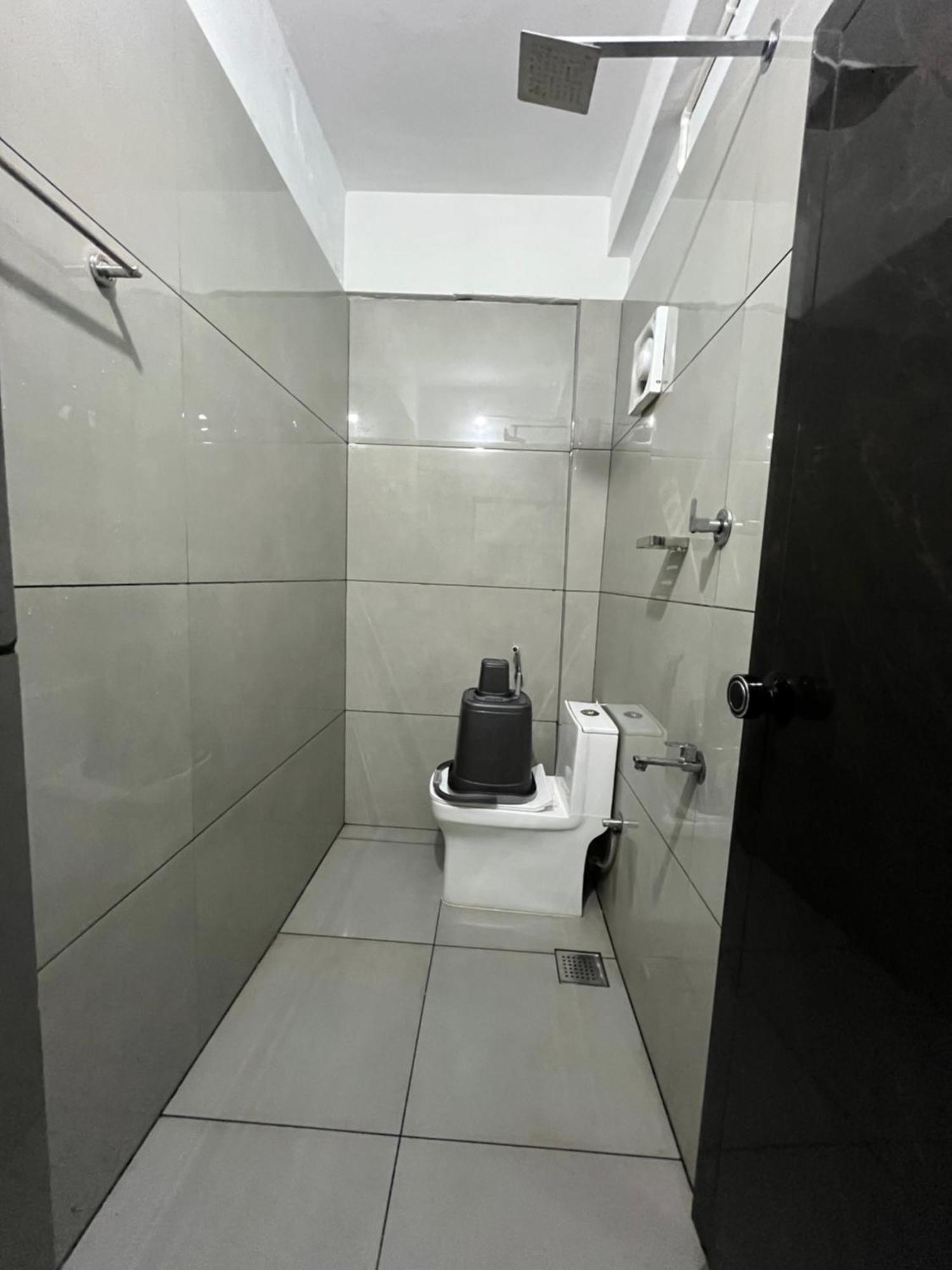 Priya Lodge Kozhikode Εξωτερικό φωτογραφία